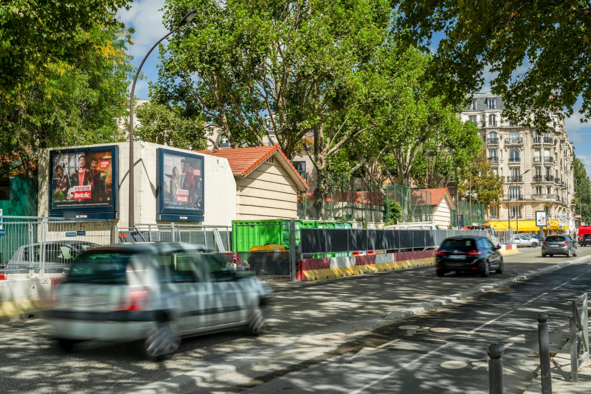 display campaign advertising street ooh dooh exterion media billboards professional photography 