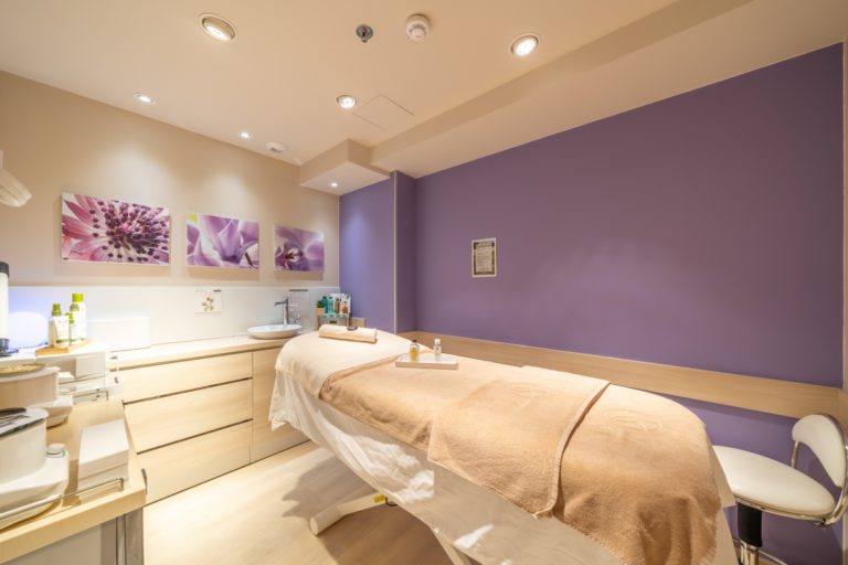 Myphotoagency Shootings des 700 points de vente Yves Rocher Myphotoagency Shootings des 700 points de vente Yves Rocher