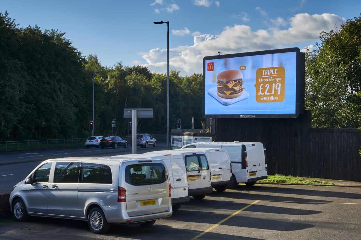 ooh dooh digital advertising professional photography united kingdom 