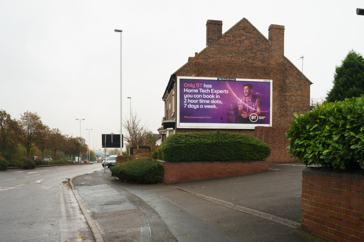 ooh dooh digital advertising professional photography united kingdom 