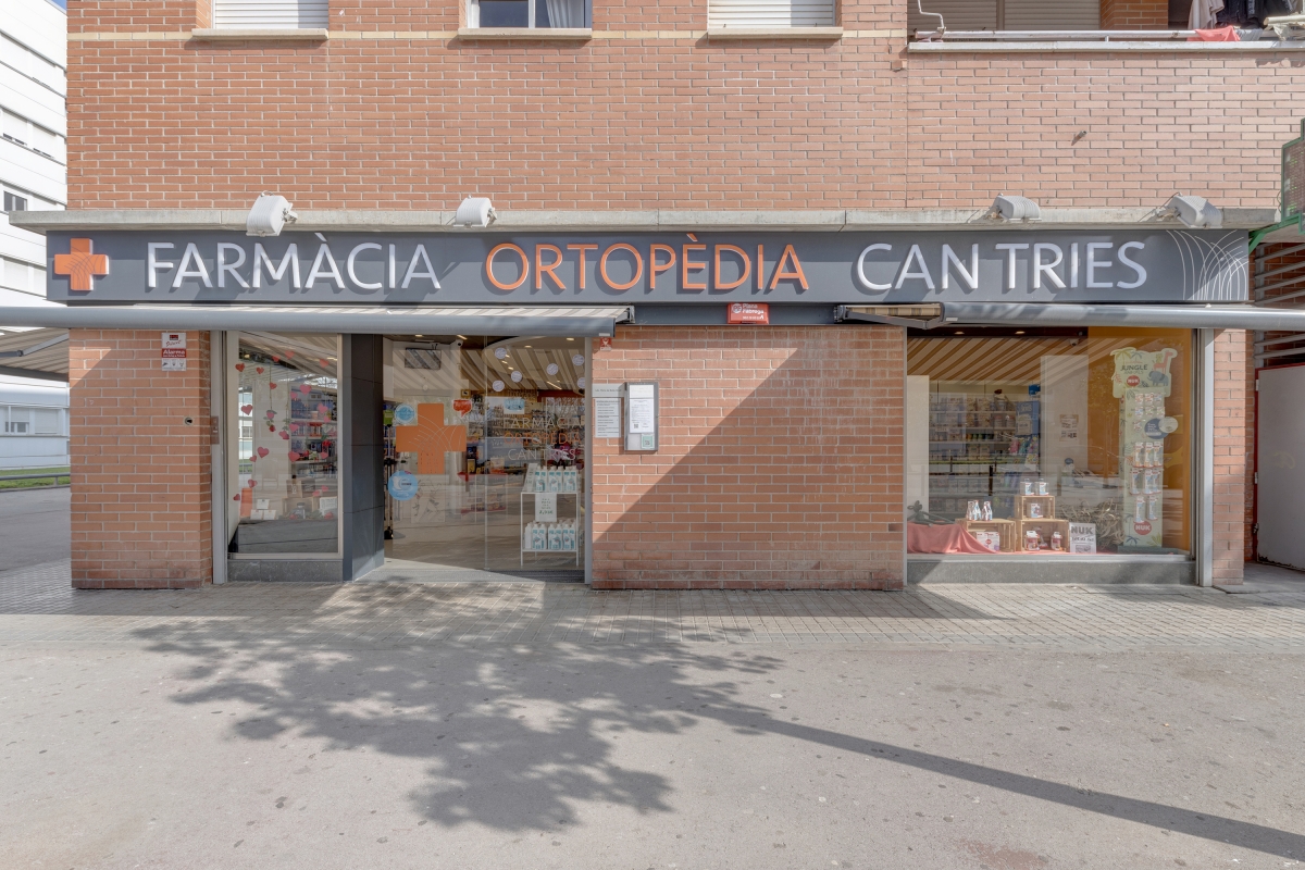 pharmacy retail chain photography point of sale professional network of photographers united kingdom europe