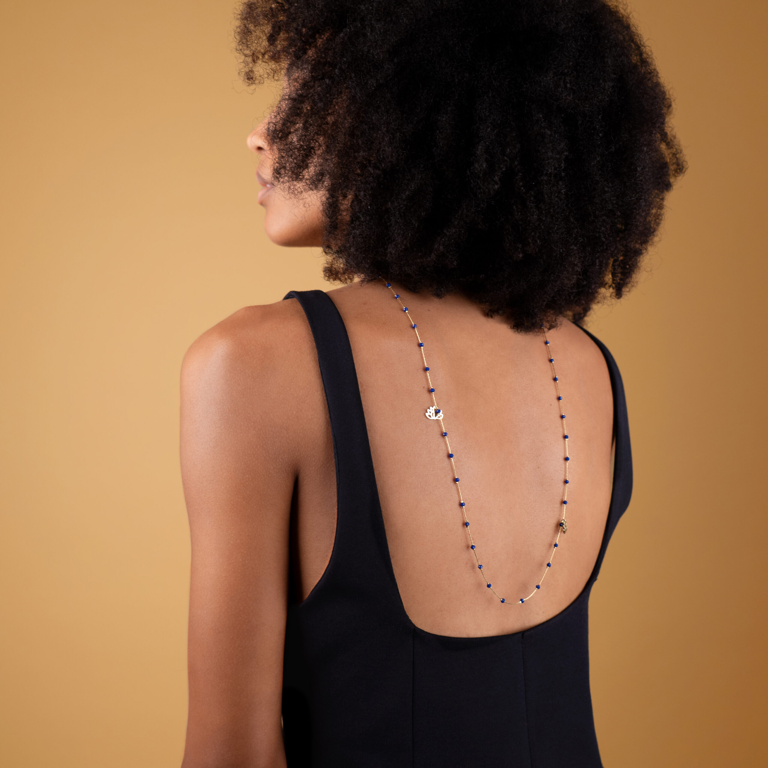 SAUTOIR CARRE Copie 0