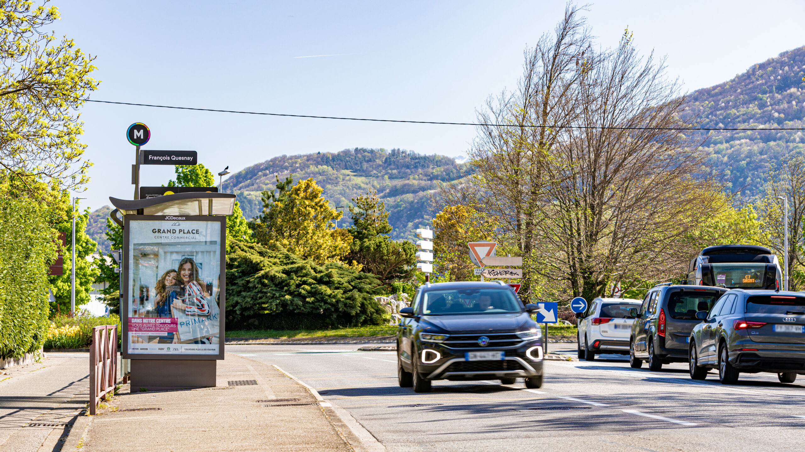 ASSOCIATION GRAND PLACE ECHIROLLES AV.DE KIMBERLEY FACE ECO.HOSPI 38151.00018.03