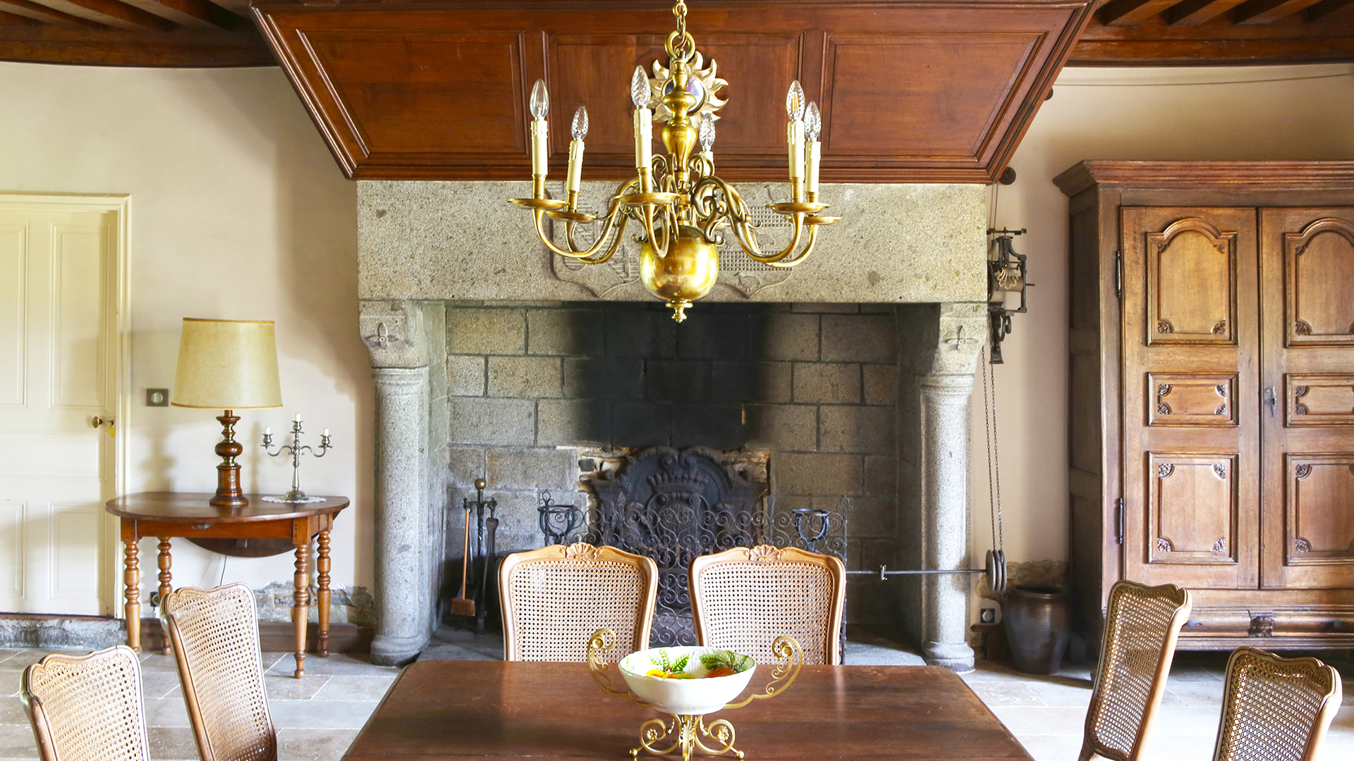 Junot Logisd Equilly Equilly 4