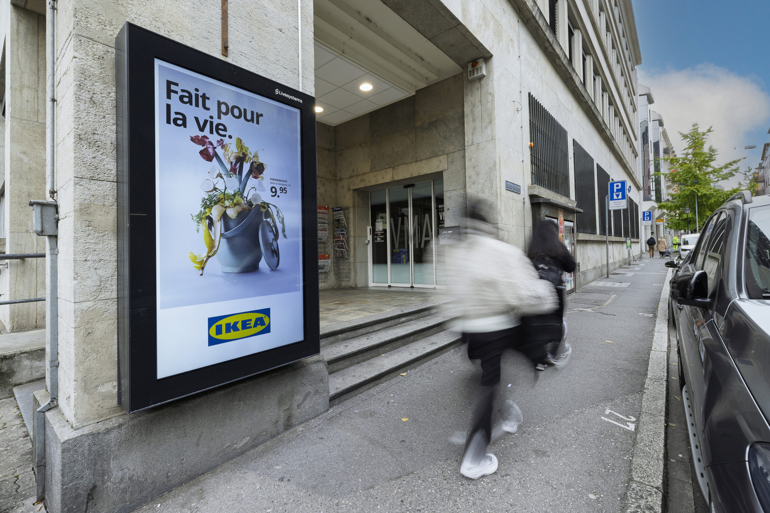 111157 DOOH Always On IKEA F CH KW36 52 0002