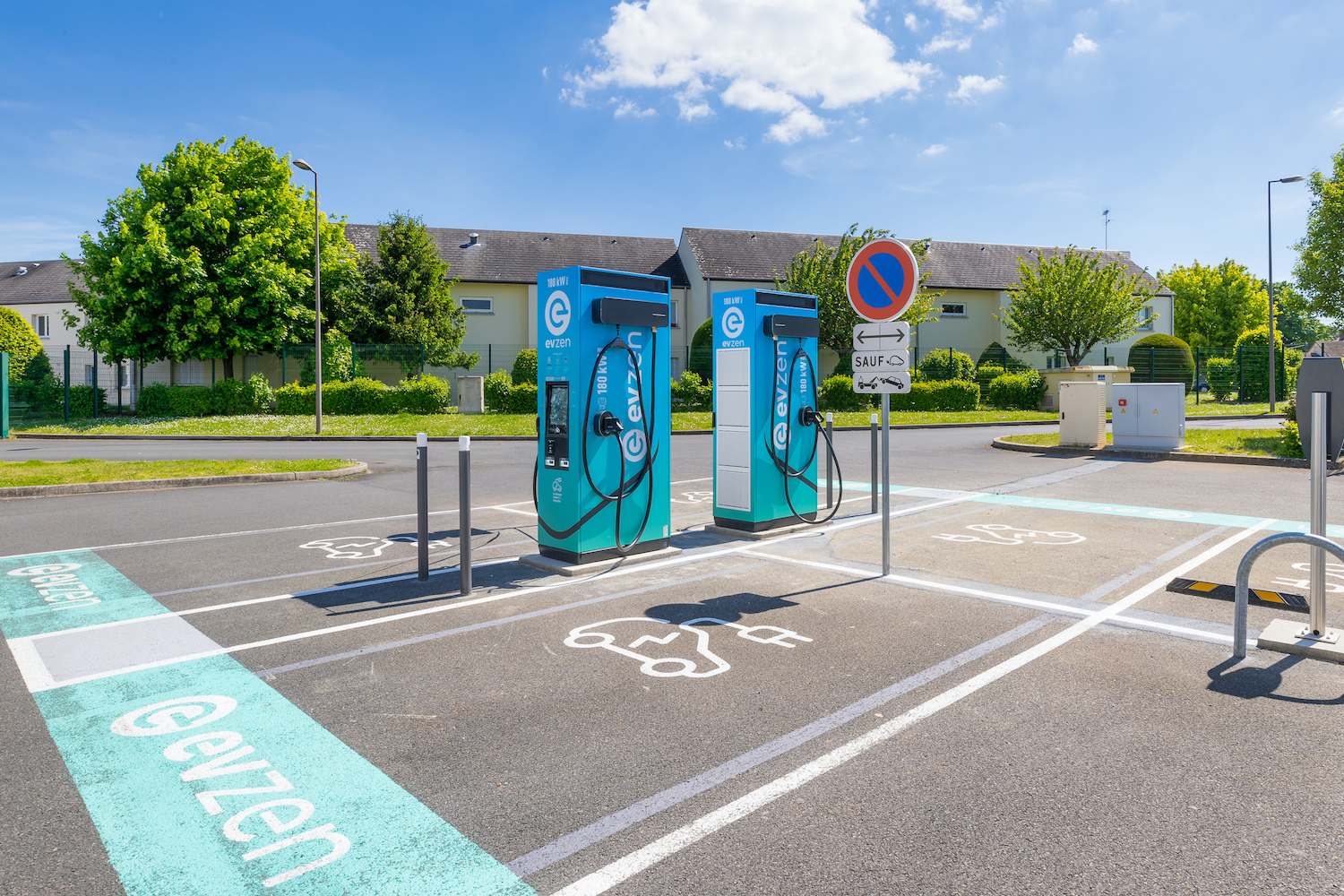 EVzen Station De Recharge Nogent Sur Vernisson 4