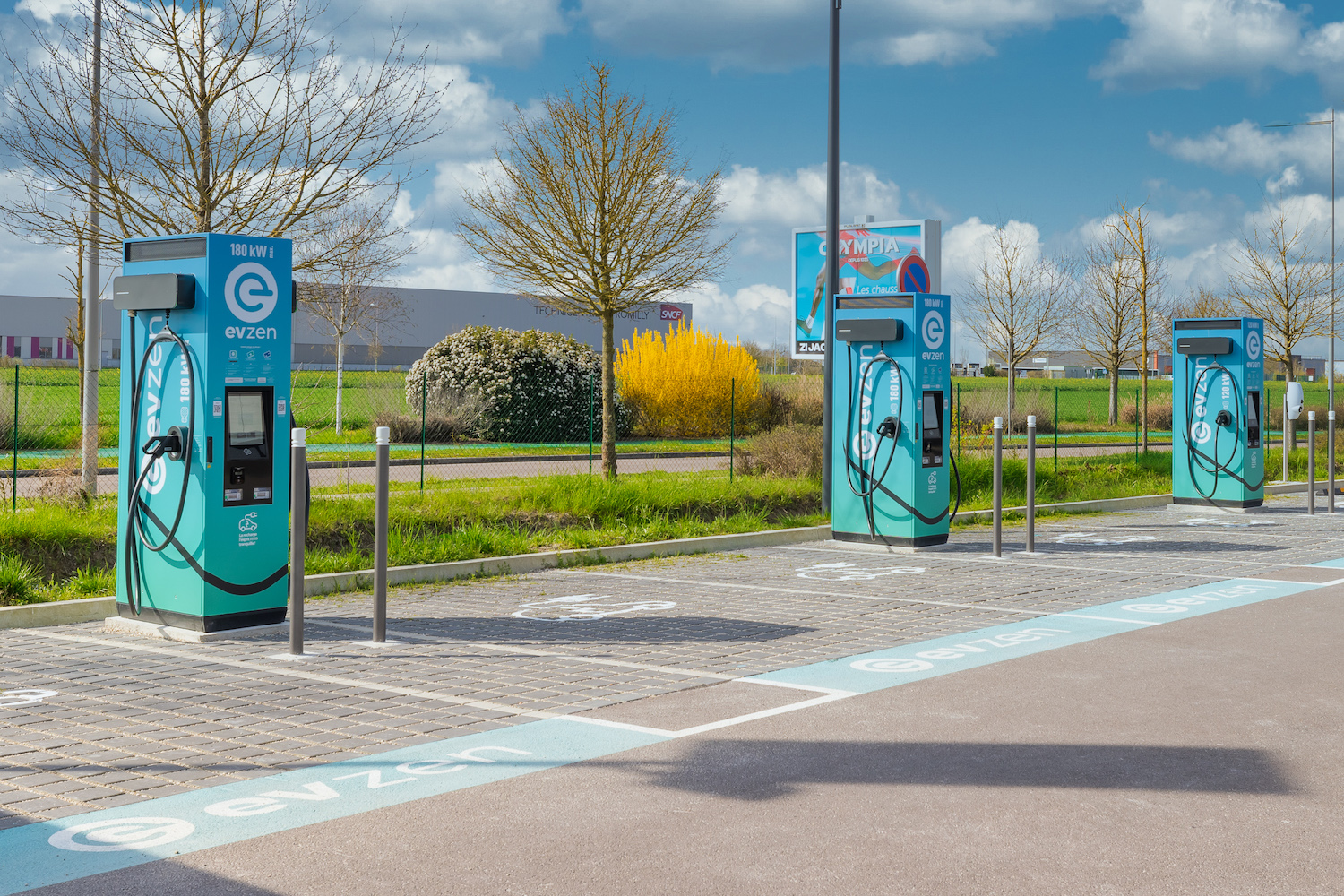 EVzen Station De Recharge Romilly Sur Seine 3