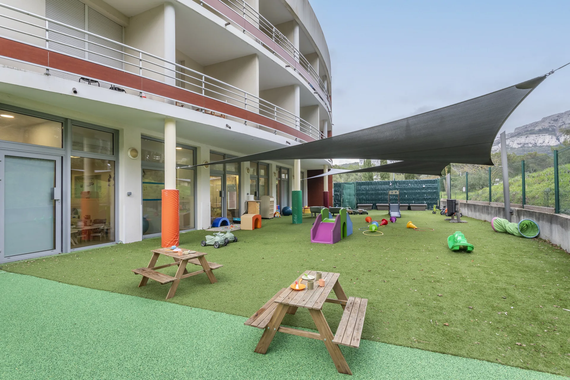 Photo Creche Aire Exterieure Popcorn Luminy Marseille