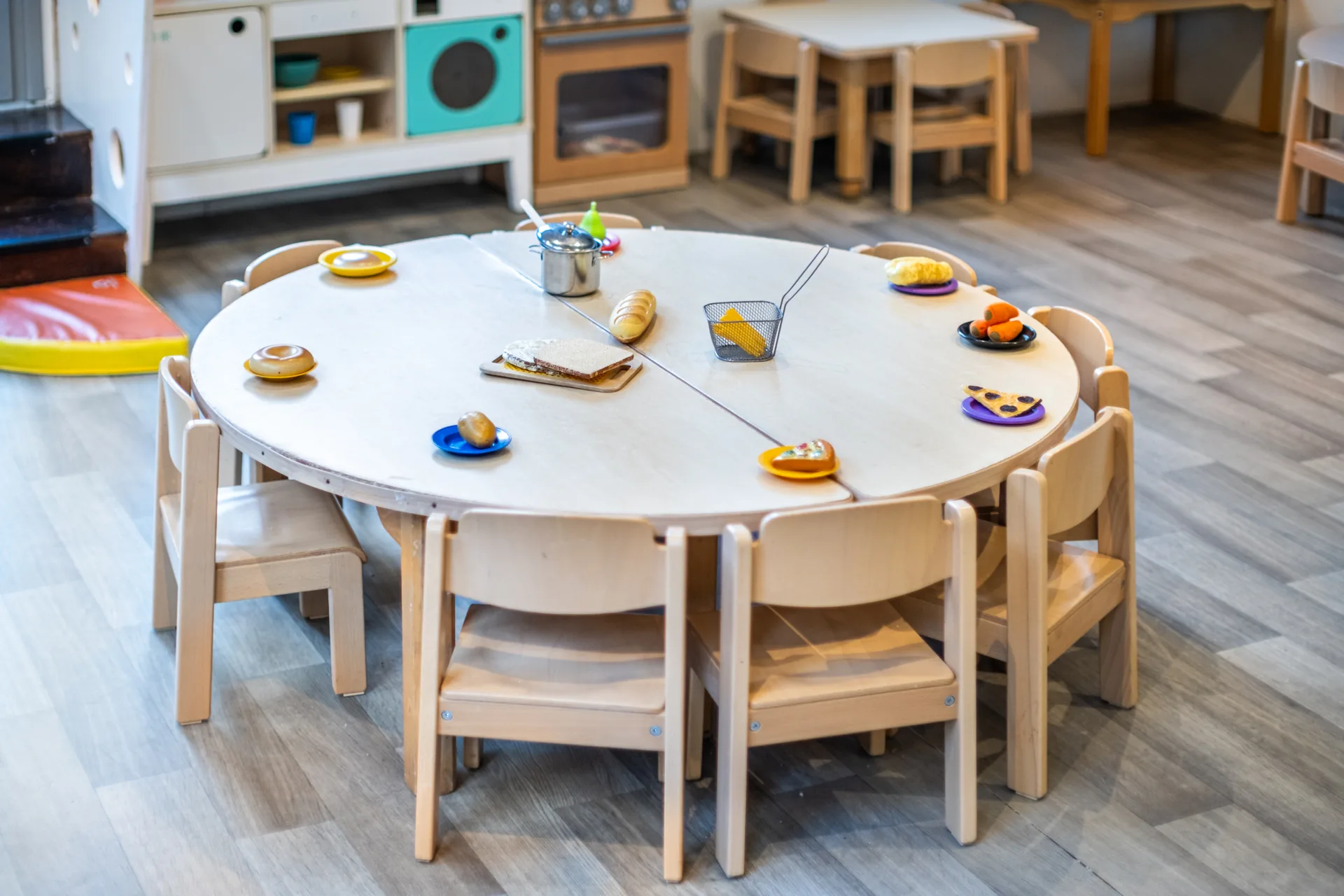 Photo Creche Espace Dinette Menthe A L Eau Nice