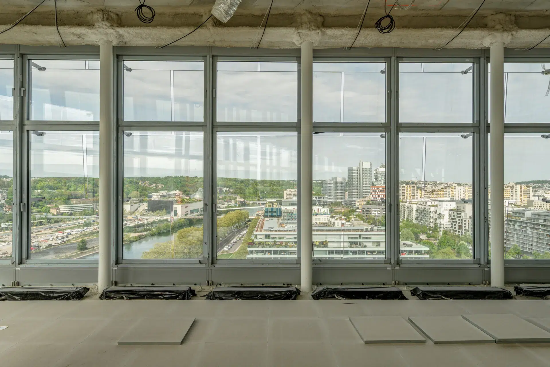 Photo Immobilier Tertiaire Bnp Paribas Real Estate D5 Vue Seine Baies Vitrees Boulogne Billancourt