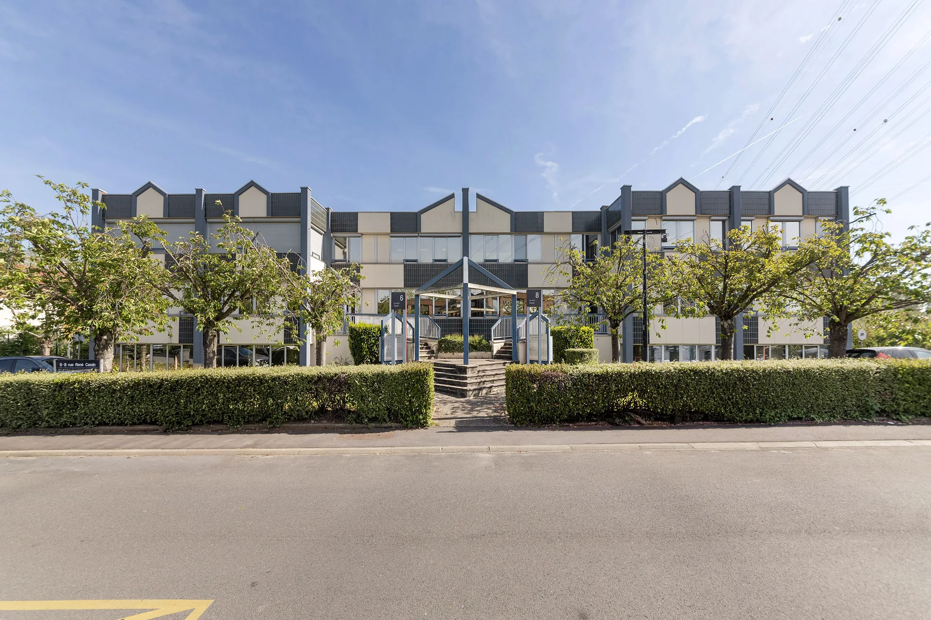 Photo Immobilier Tertiaire Facade Immeuble Bureaux Rue Rene Cassin Massy