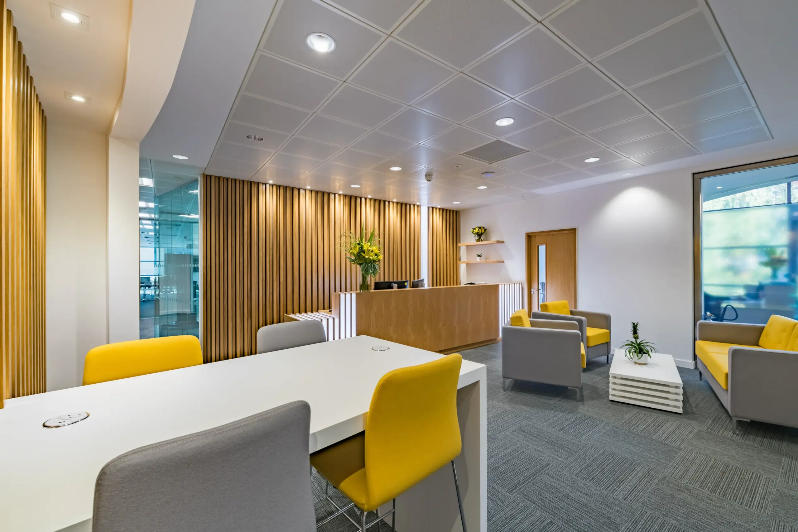 Espace d accueil interieur dans un batiment professionnel One City Walk a Leeds