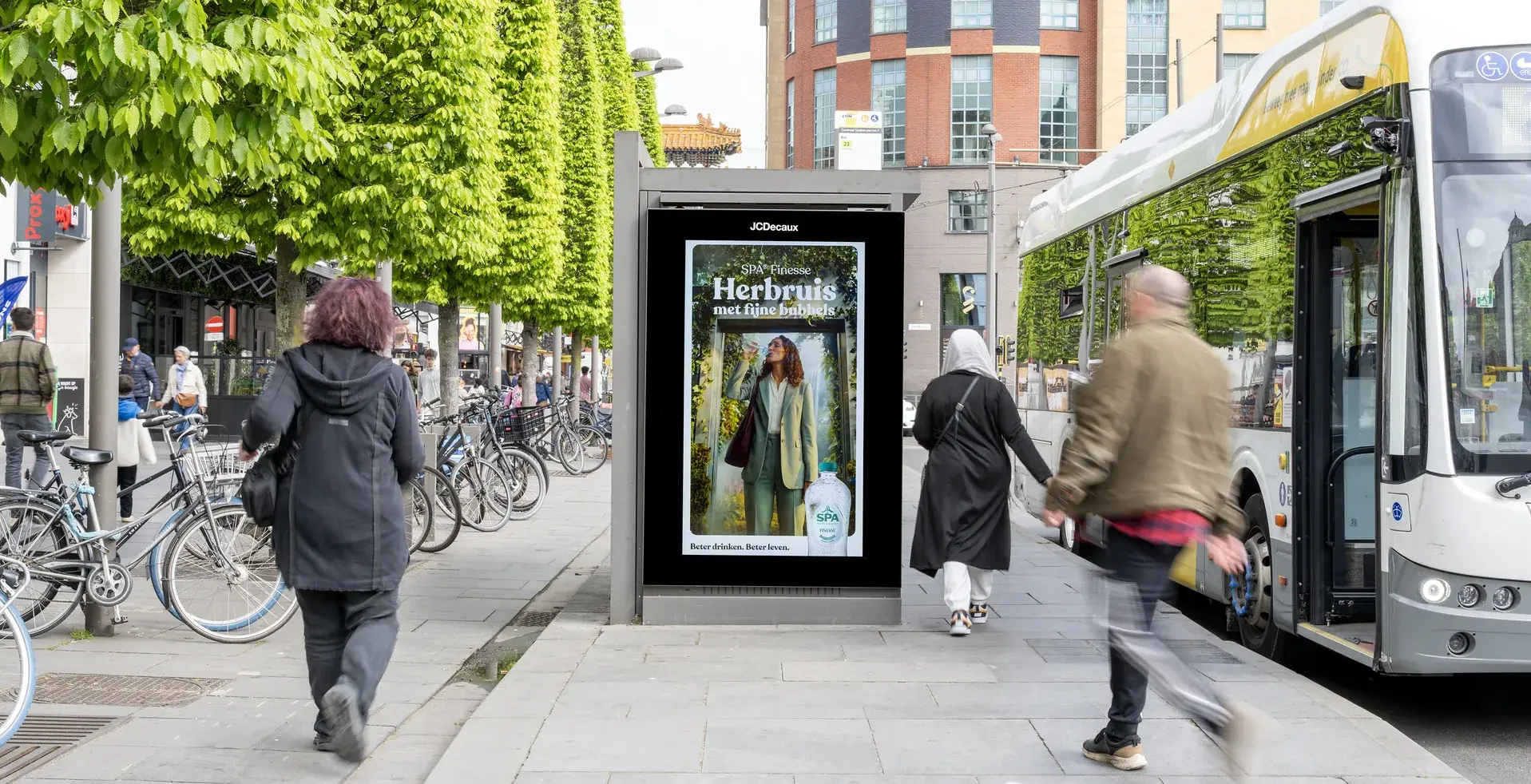 Photo Affichage Abribus Digital Belgique Jcdecaux 03