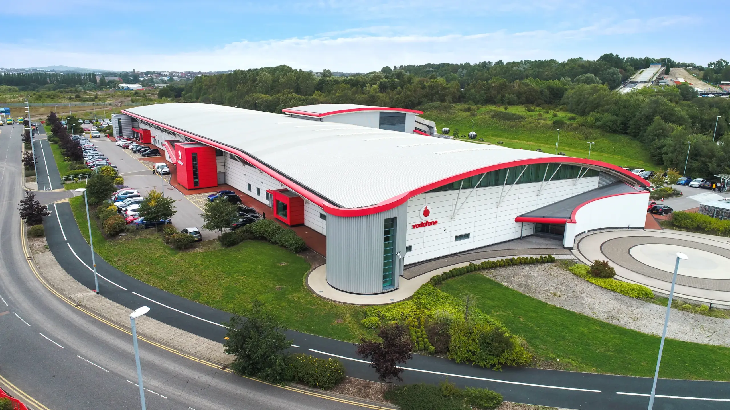 Vue drone extérieure du bâtiment Vodafone à Stoke
