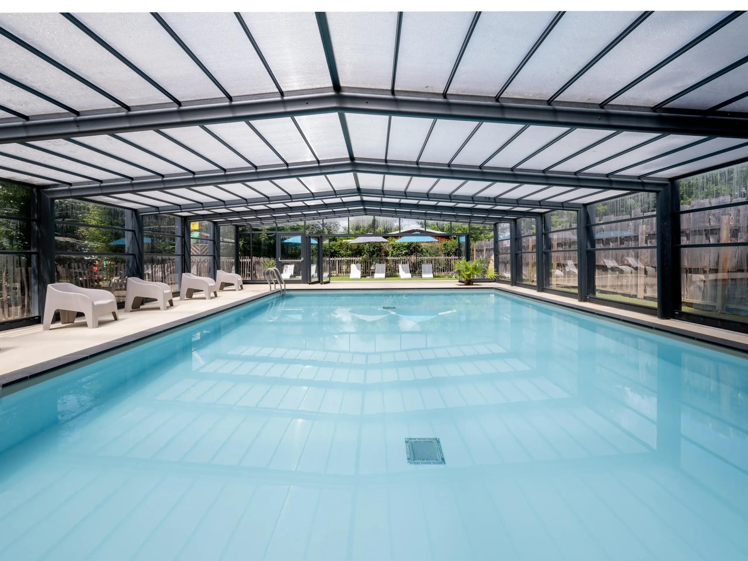 Photographie Hotellerie De Plein Air Flower Camping Peyrelevade Piscine Couverte