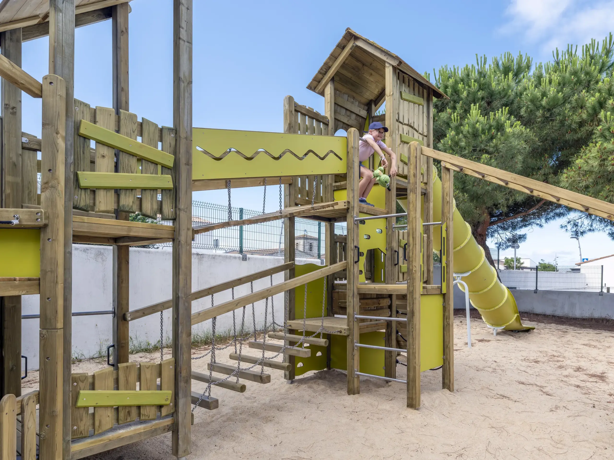 Photographie Hotellerie De Plein Air Camping Le Platin Aire De Jeux Bois