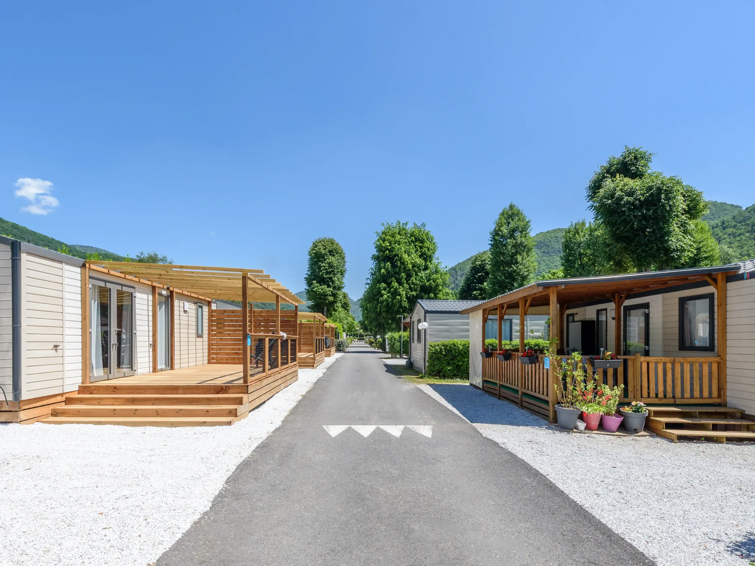 Photographie Hotellerie De Plein Air Flower Camping La Marmotte Mobil Homes Montagne
