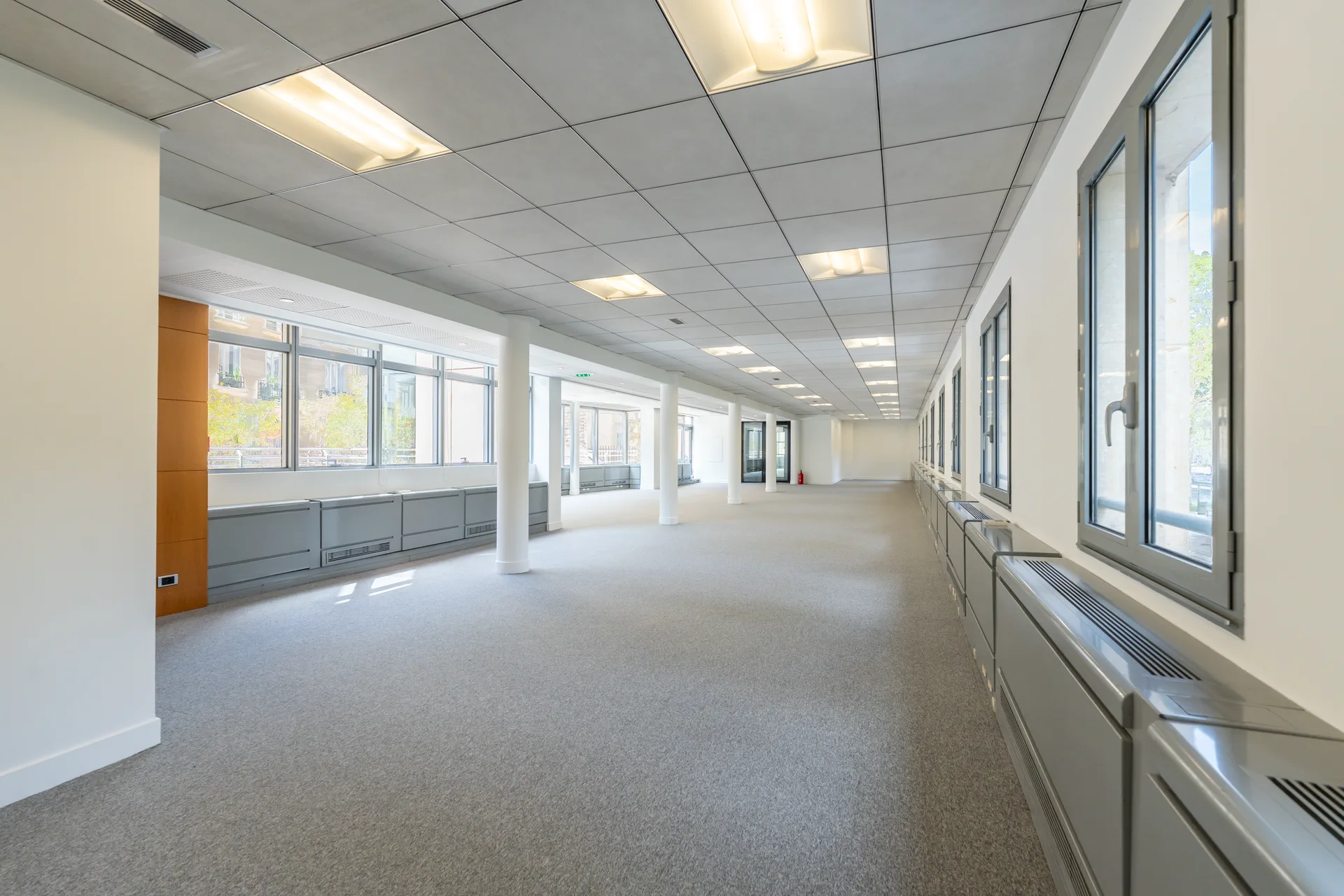 Neuilly Sur Seine Plateau Bureaux Baies Vitrees