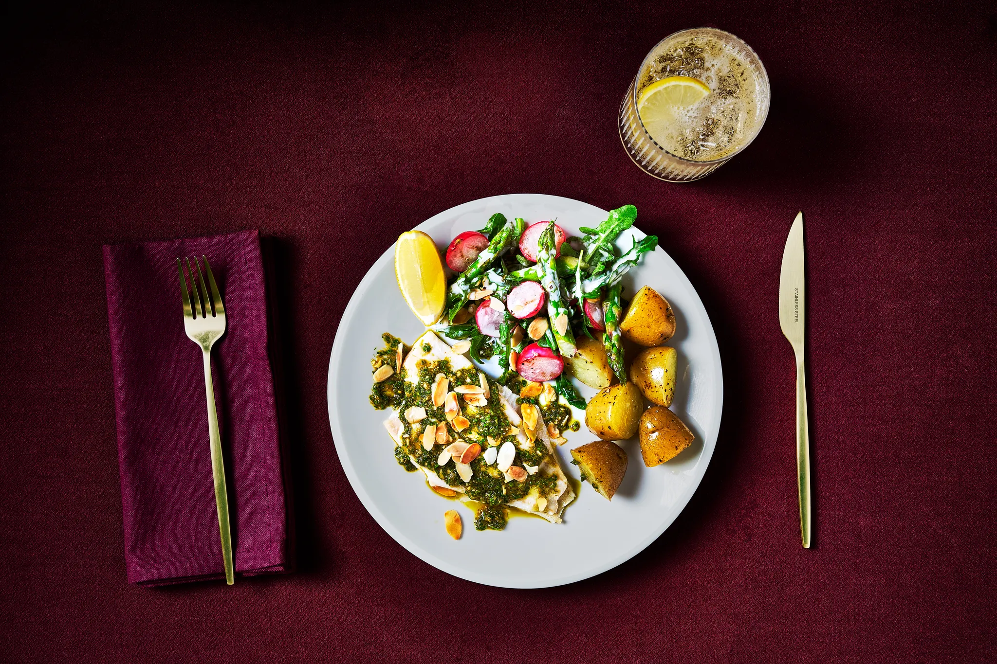 Recette Sole With Tarragon Dill Butter Roasted Asparagus And Radish