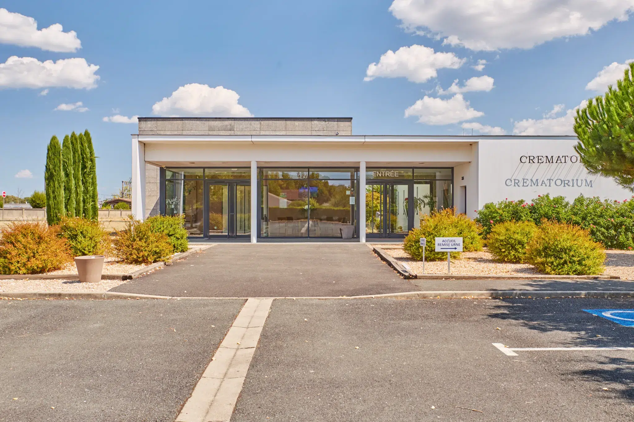 Retail 41551 20bergerac 20crematorium 20de 20bergerac 20exterieur 203